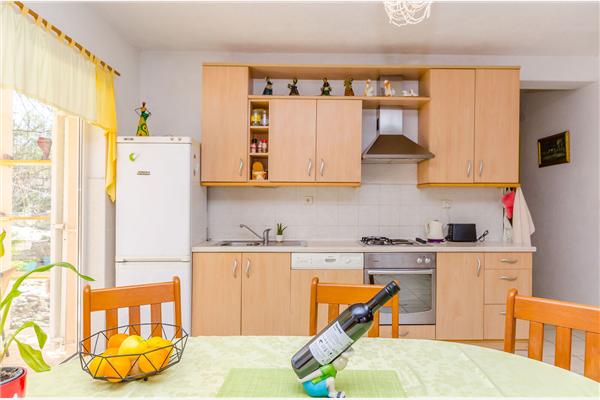 Apartment A1, for 6 persons