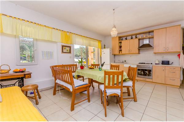 Apartment A1, for 6 persons