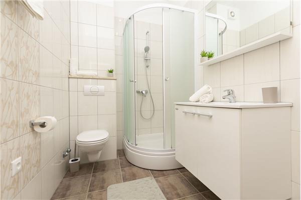 Apartment A4, for 6 persons