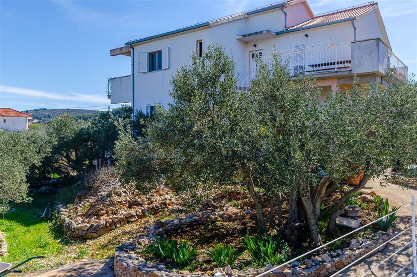 Apartments Stara Maslina