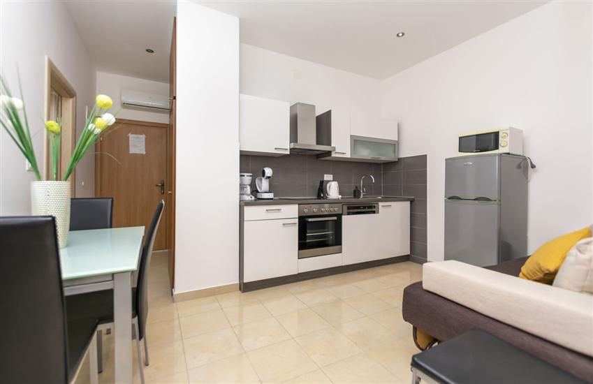 Apartment A4, for 6 persons
