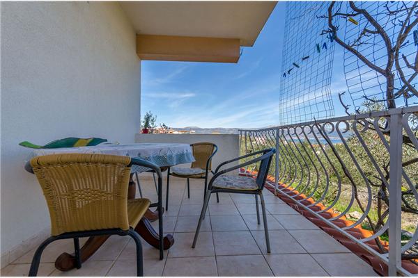 Apartment A2, for 5 persons