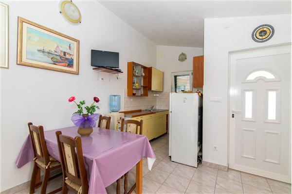 Apartment A2, for 4 persons