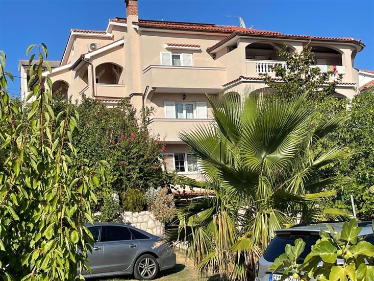 Apartments Anamarija S