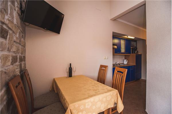 Apartment A1, for 5 persons