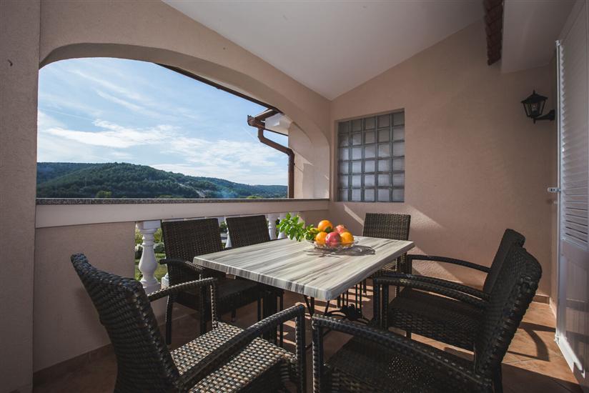 Apartment A1, for 5 persons