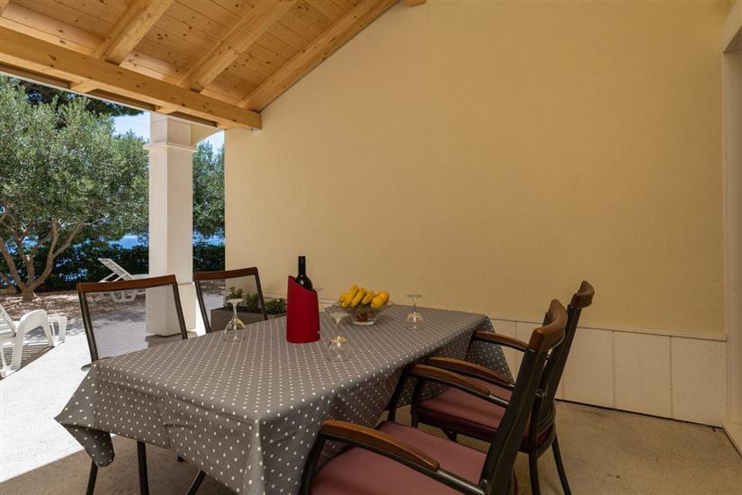 Apartment A4, for 6 persons