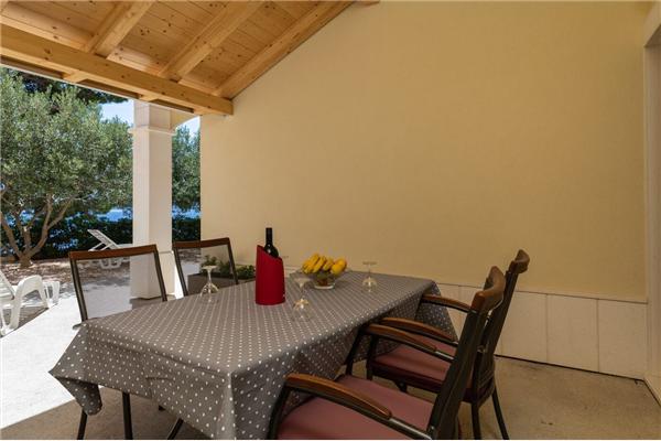 Apartment A4, for 6 persons