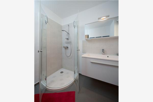 House K1, for 8 persons