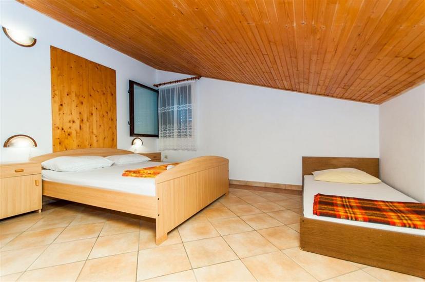 Apartment A4, for 4 persons