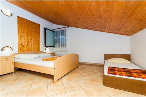 Apartment A4, for 4 persons