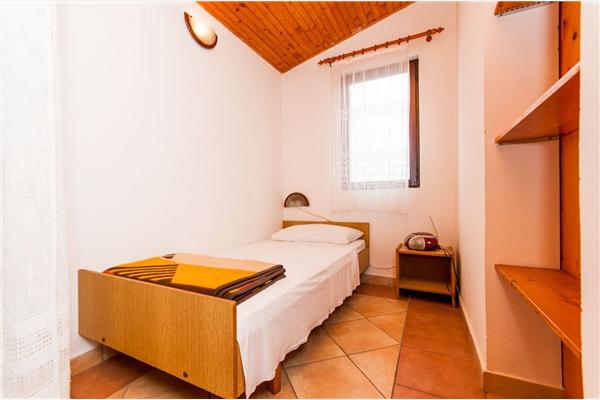 Apartment A4, for 4 persons