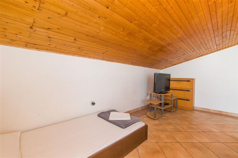 Apartment A4, for 4 persons