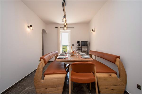 House K1, for 10 persons