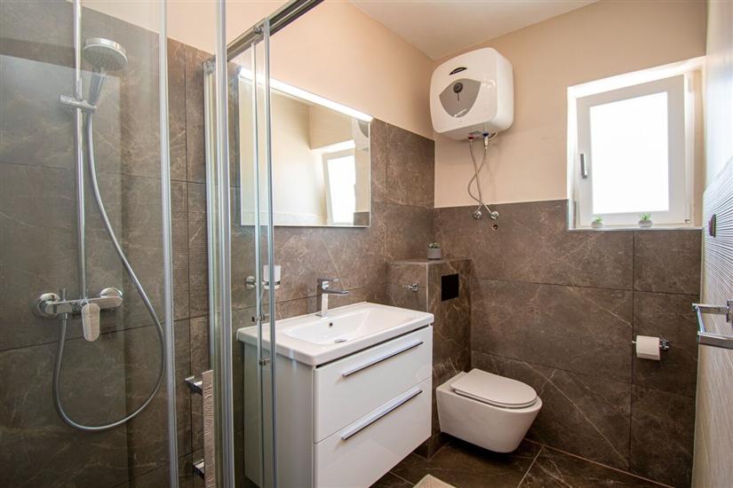 House K1, for 10 persons