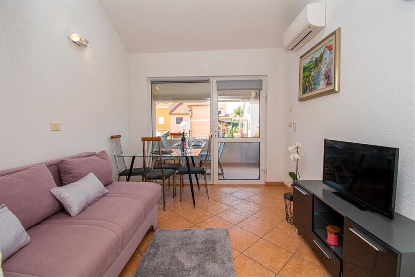 House K1, for 10 persons