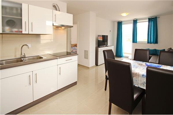 Apartment A2, for 5 persons