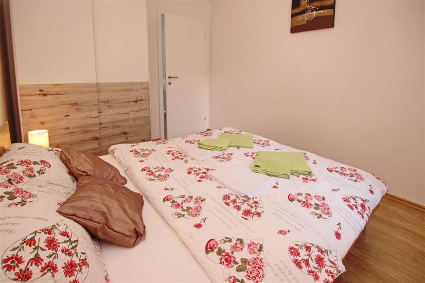 Apartment A2, for 5 persons