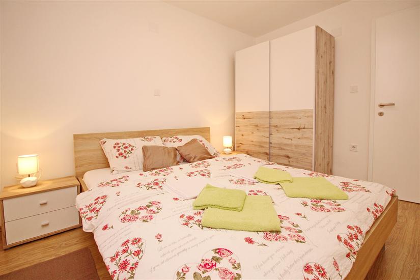 Apartment A2, for 5 persons