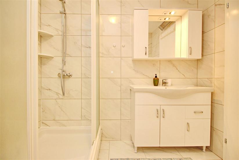 Apartment A2, for 5 persons