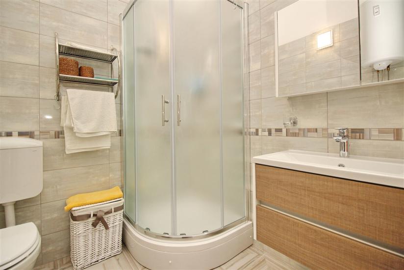 Apartment A3, for 5 persons