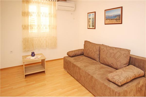Apartment A1, for 5 persons