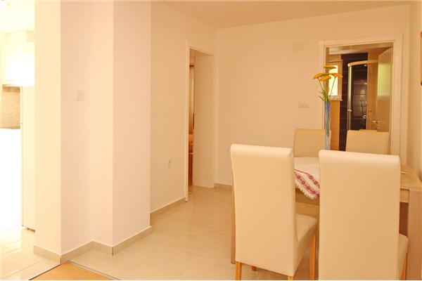 Apartment A1, for 5 persons