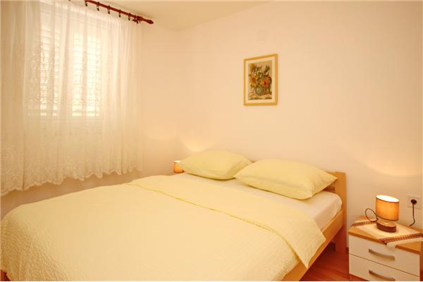 Apartment A1, for 5 persons