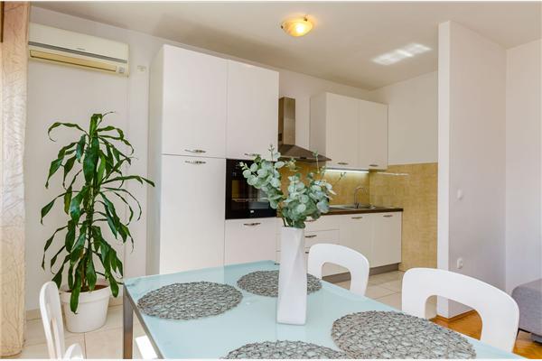 Apartment A2, for 4 persons