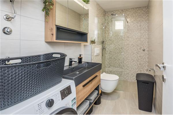 Apartment A1, for 7 persons