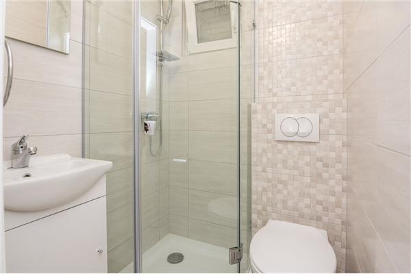 Apartment A1, for 7 persons