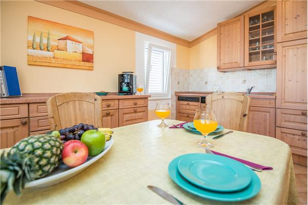 Apartment A2, for 6 persons