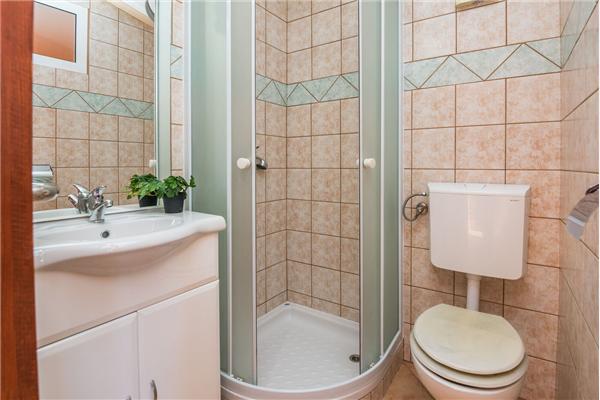 Apartment A2, for 6 persons