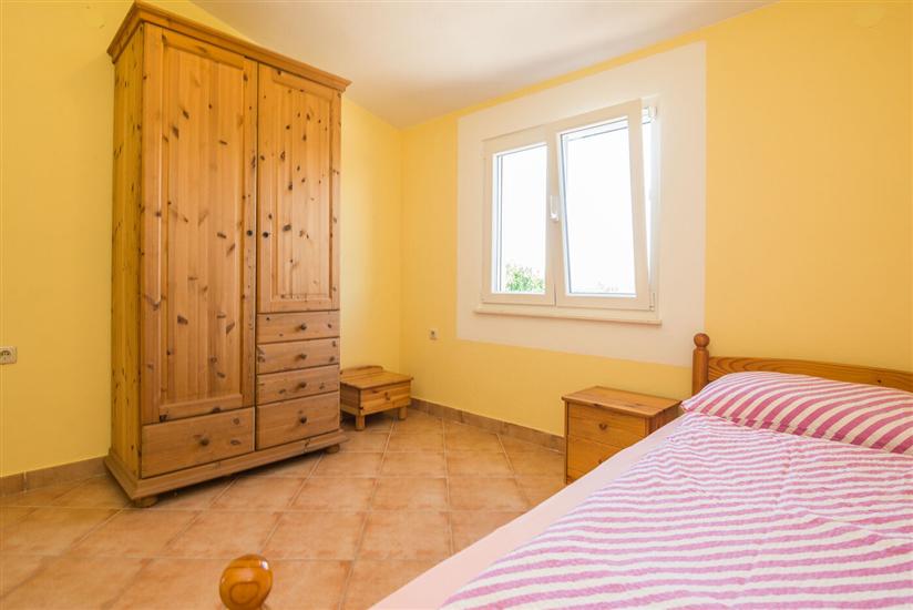 Apartment A2, for 6 persons