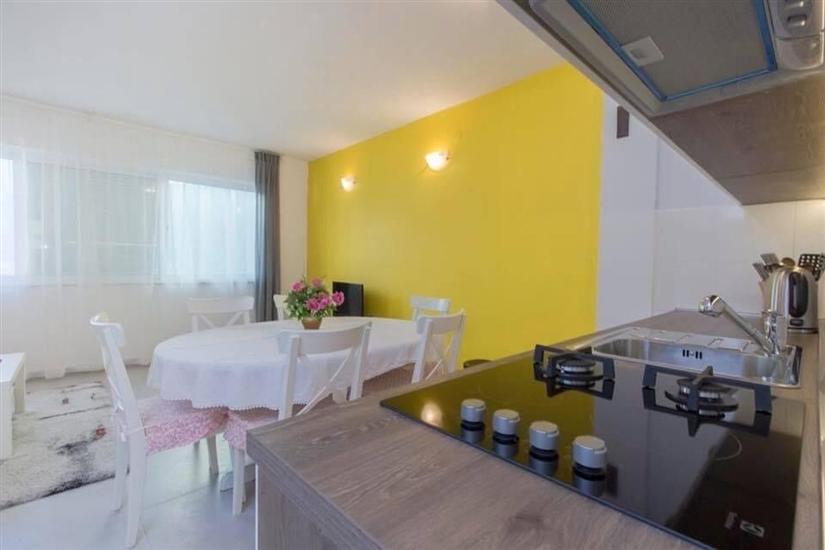 Apartment A1, for 6 persons
