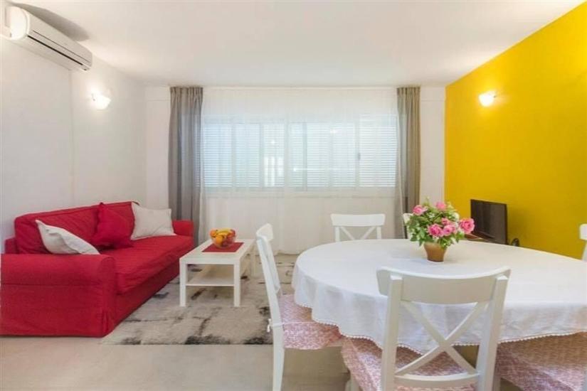 Apartment A1, for 6 persons