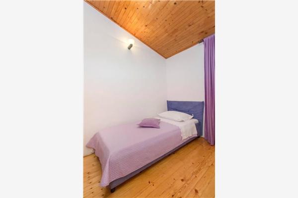 Apartment A1, for 6 persons