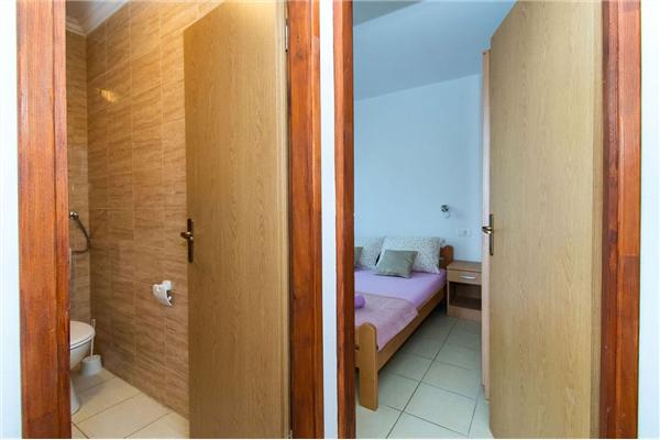 Apartment A2, for 3 persons