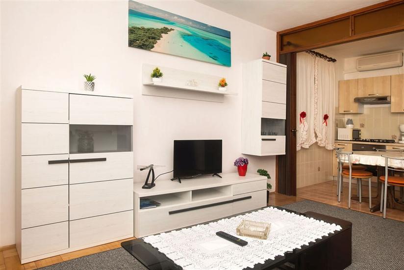 Apartment A1, for 6 persons