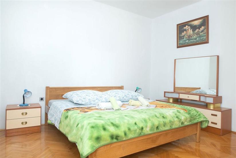 Apartment A1, for 6 persons