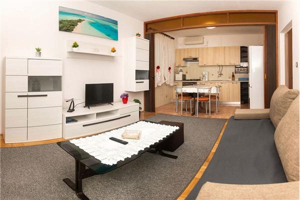Apartment A1, for 6 persons