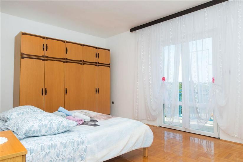 Apartment A1, for 6 persons