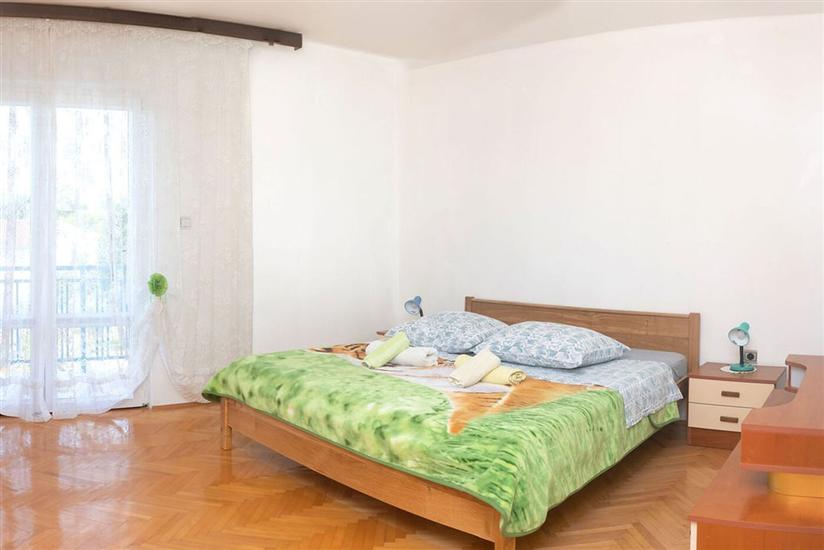 Apartment A1, for 6 persons