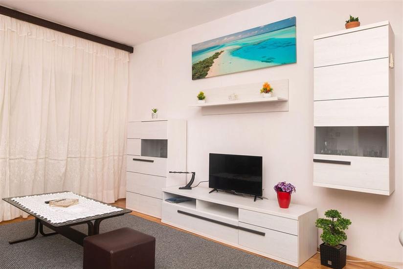 Apartment A1, for 6 persons