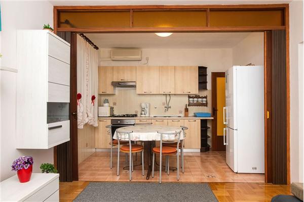 Apartment A1, for 6 persons