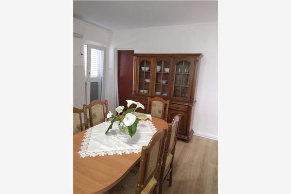 Apartment A1, for 5 persons