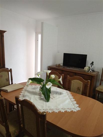 Apartment A1, for 5 persons