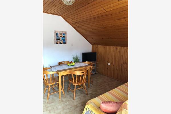 Apartment A1, for 5 persons
