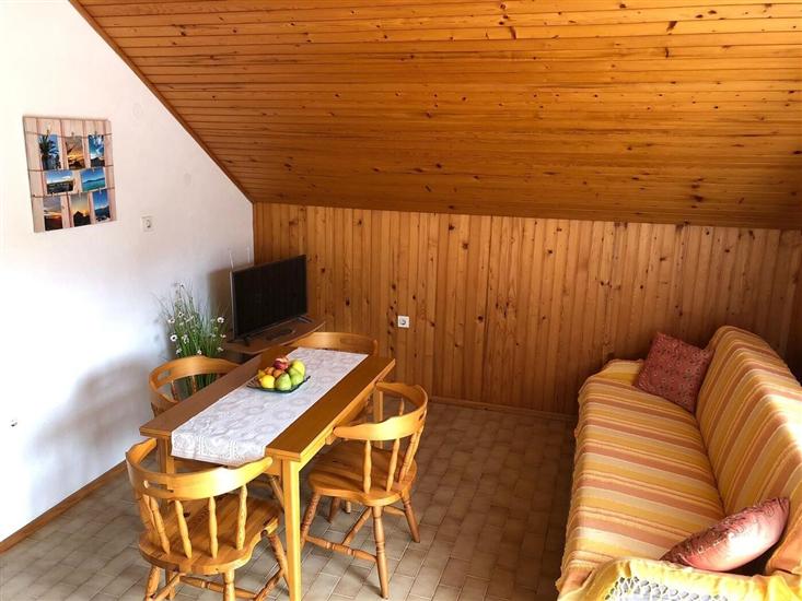 Apartment A1, for 5 persons