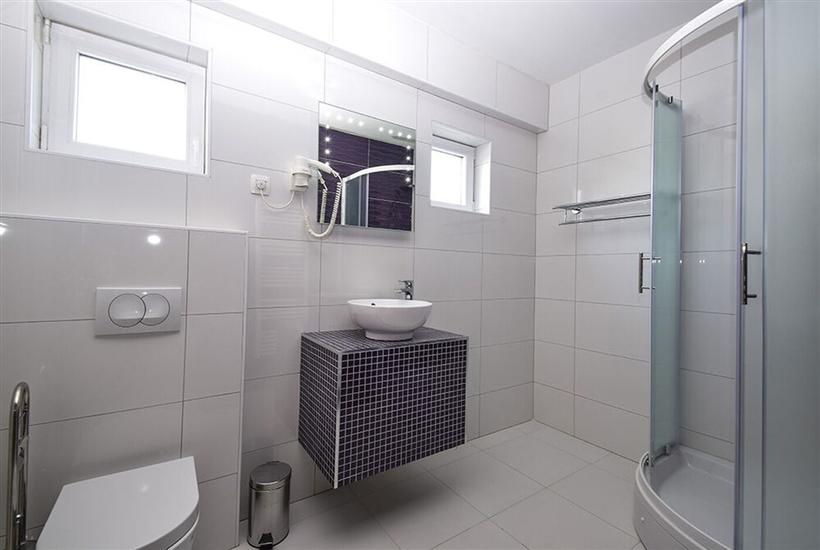 House K1, for 10 persons